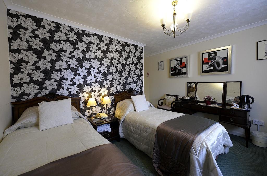 Meryan House Hotel Taunton Exterior photo